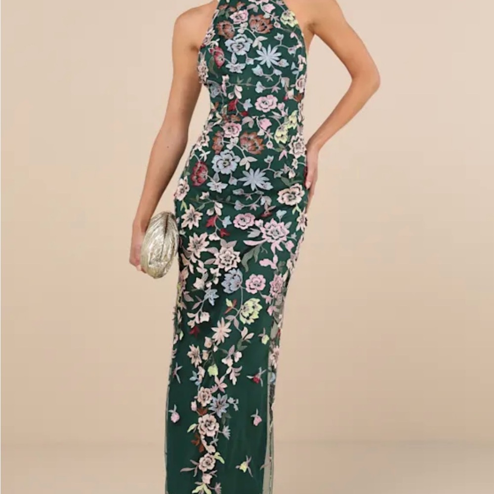 Lulu's Green Maxi Gown with Sleeveless Halter Neckline for Cocktail